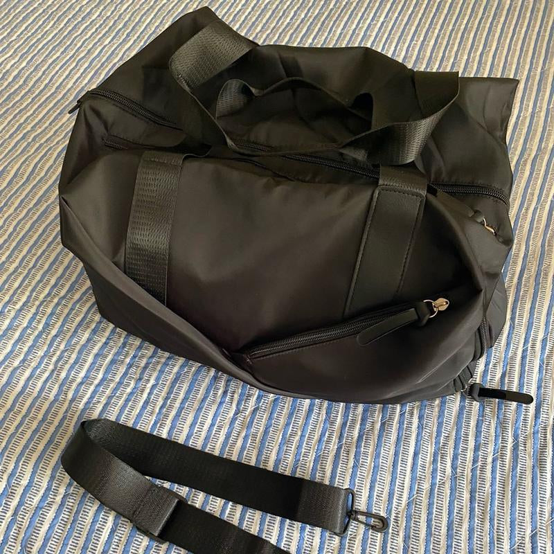 Sports Bag - Travel Bag - Gym Bag - Multi-Purpose Use - Lightweight - Straps