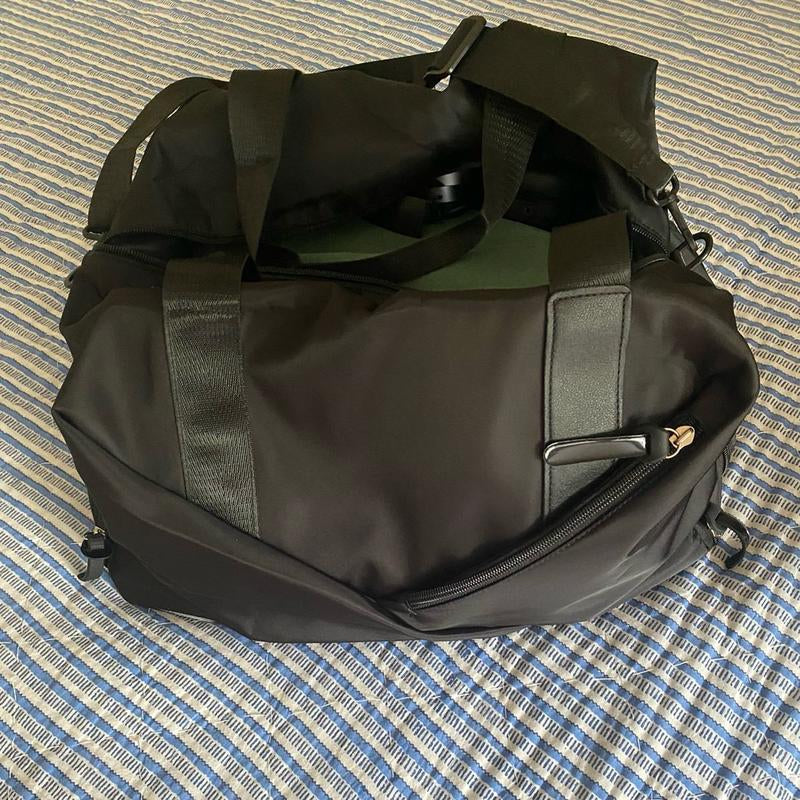 Sports Bag - Travel Bag - Gym Bag - Multi-Purpose Use - Lightweight - Straps