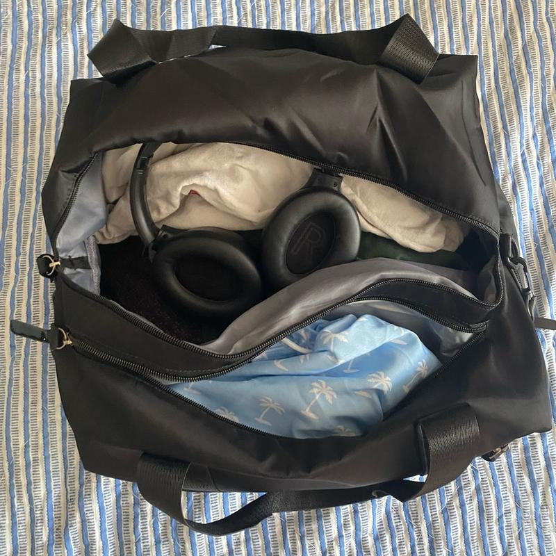 Sports Bag - Travel Bag - Gym Bag - Multi-Purpose Use - Lightweight - Straps